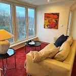Sonnige Design-dachwohnung Mit Fernblick Appartement