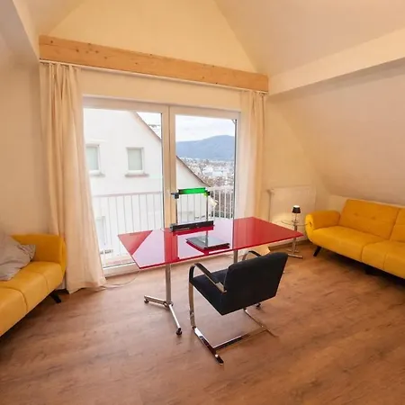 Appartement Sonnige Design-dachwohnung Mit Fernblick