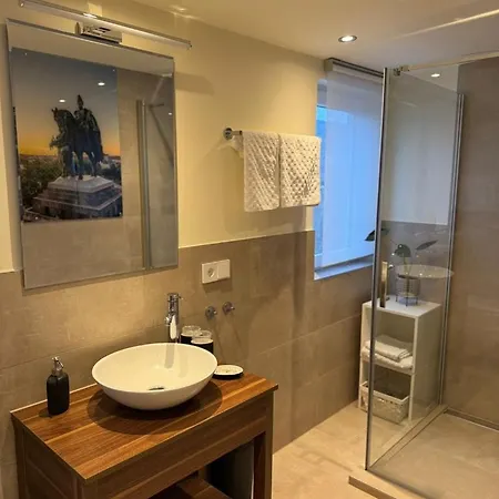 Apartment Sonnige Design-dachwohnung Mit Fernblick Koblenz (Rhineland-Palatinate)