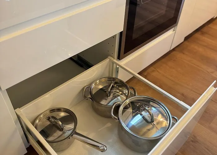 Sonnige Design-dachwohnung Mit Fernblick Apartment *