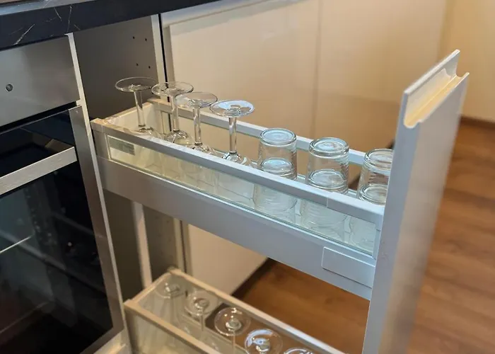 Sonnige Design-dachwohnung Mit Fernblick * Coblença